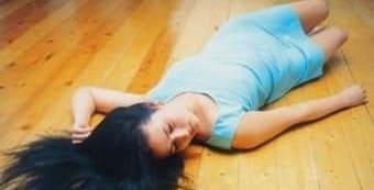 Беременная девушка потеряла сознание из-за разрыва яичника