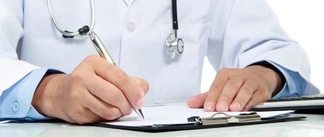 Врач назначает на массаж яичников